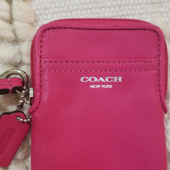 Coach pink leather wristlet EUC - Picture 2 of 4